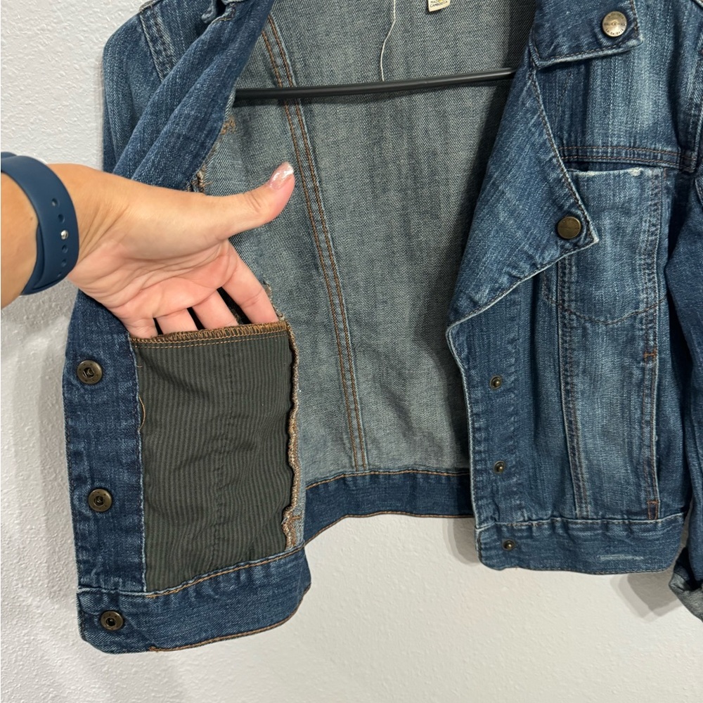 Denim jacket - Picture 6 of 11